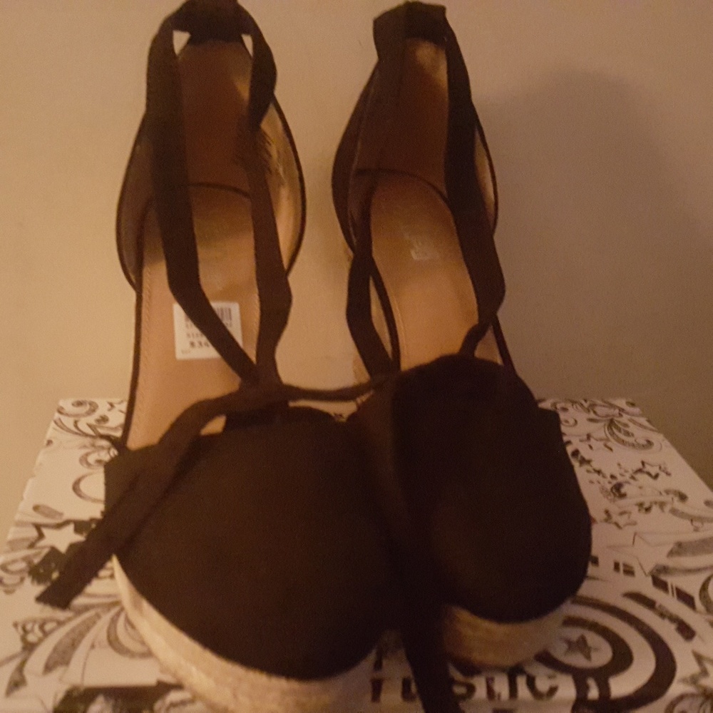 Women's Shoes Never Worn